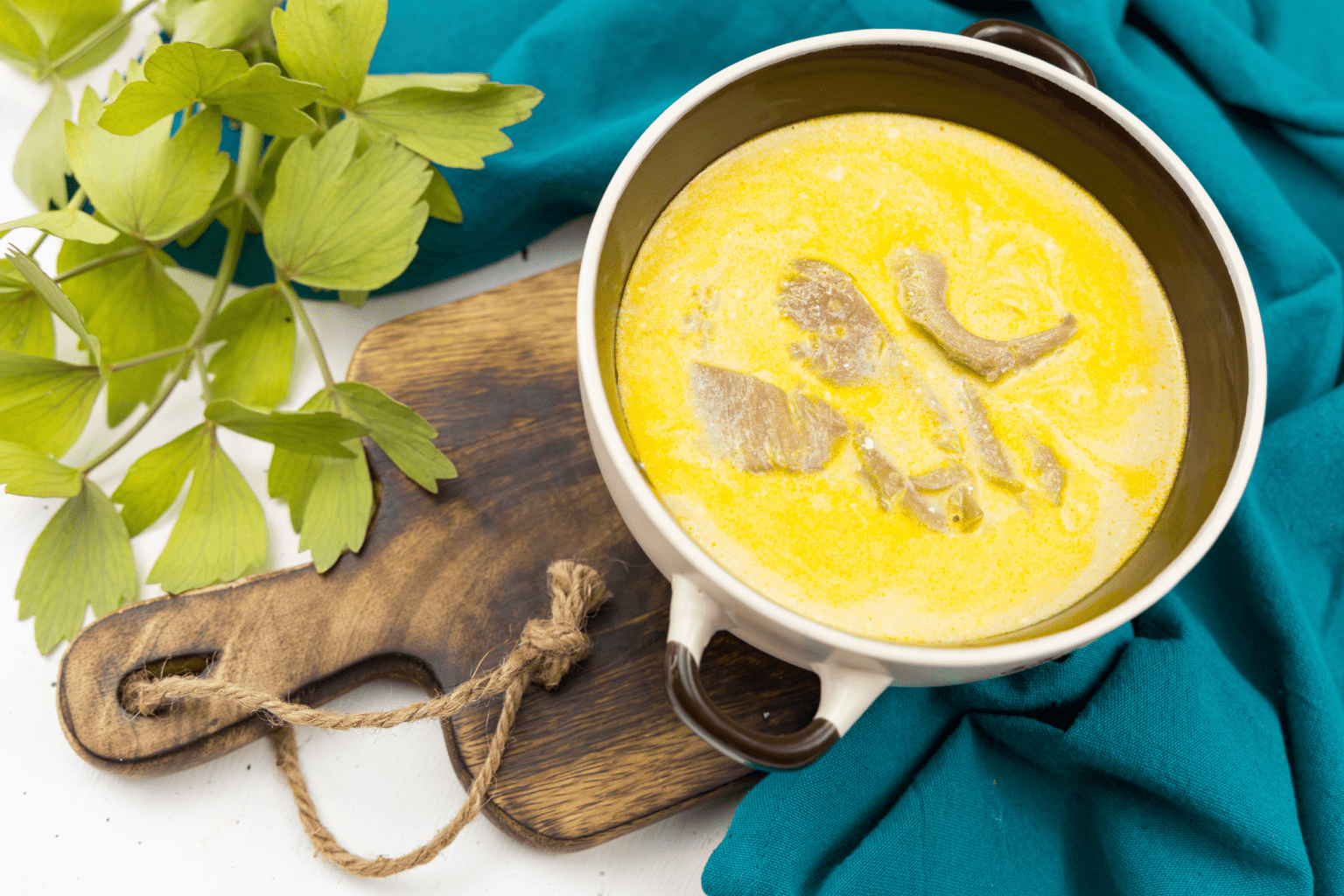 ciorba-de-pleurotus Ciorbă de burtă falsă cu ciuperci pleurotus 1,4L - imagine 1