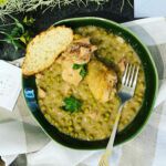 Mâncare de mazăre cu pui (1800gr)