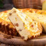 Pască cu brânză dulce si stafide